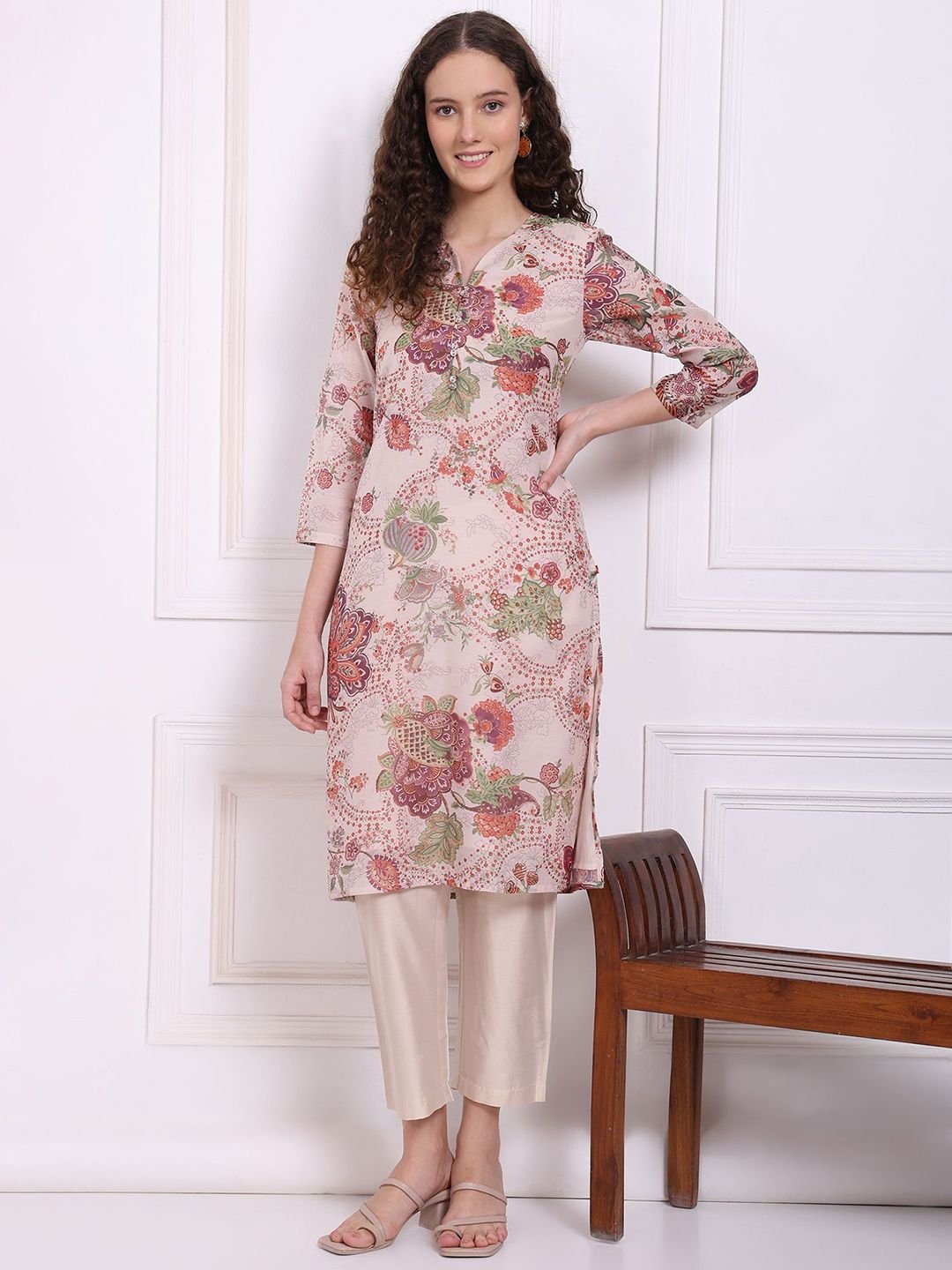 Women White Slim Fit Ethnic Motifs Printed Trousers