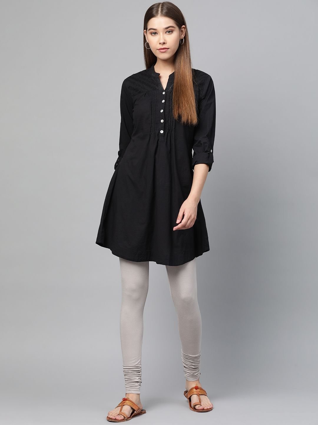 Women Silver Solid Churidar Leggings