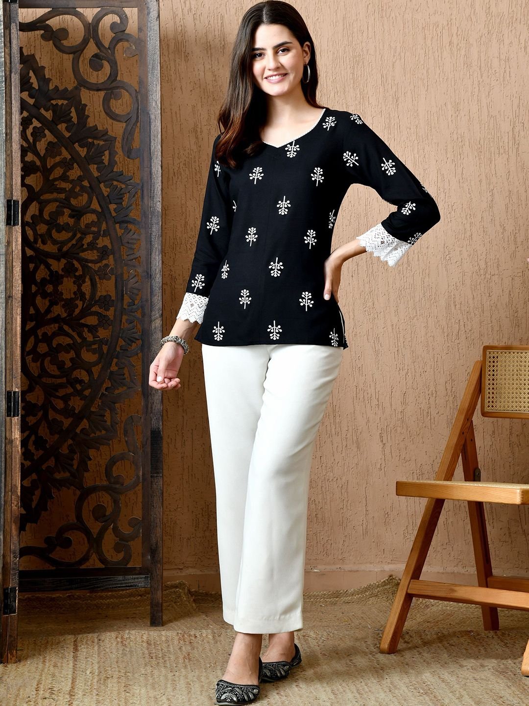 Floral Print Sweetheart Neck Top